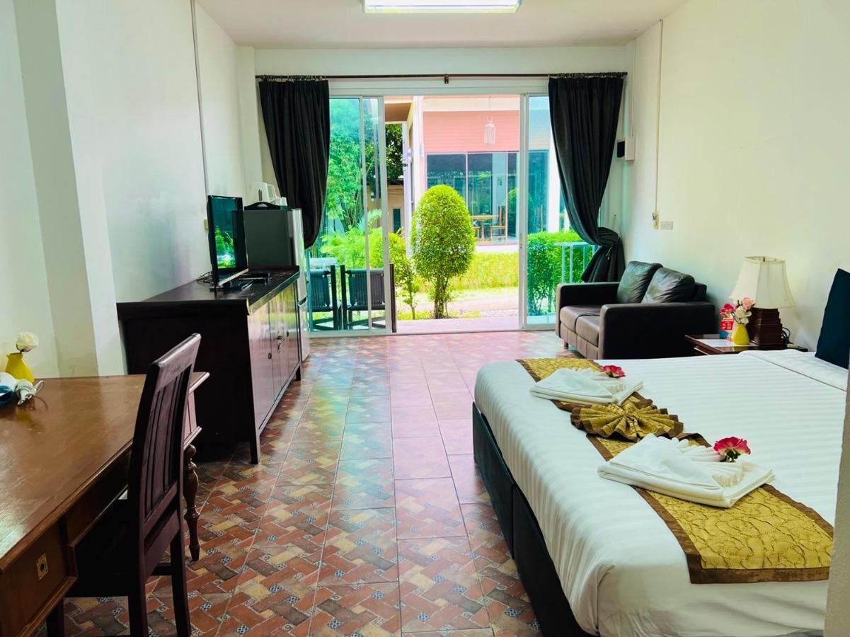 Bora Bora Villa Phuket シャロン エクステリア 写真