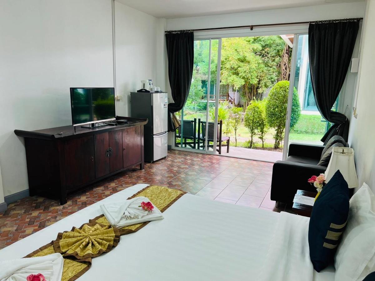 Bora Bora Villa Phuket シャロン エクステリア 写真